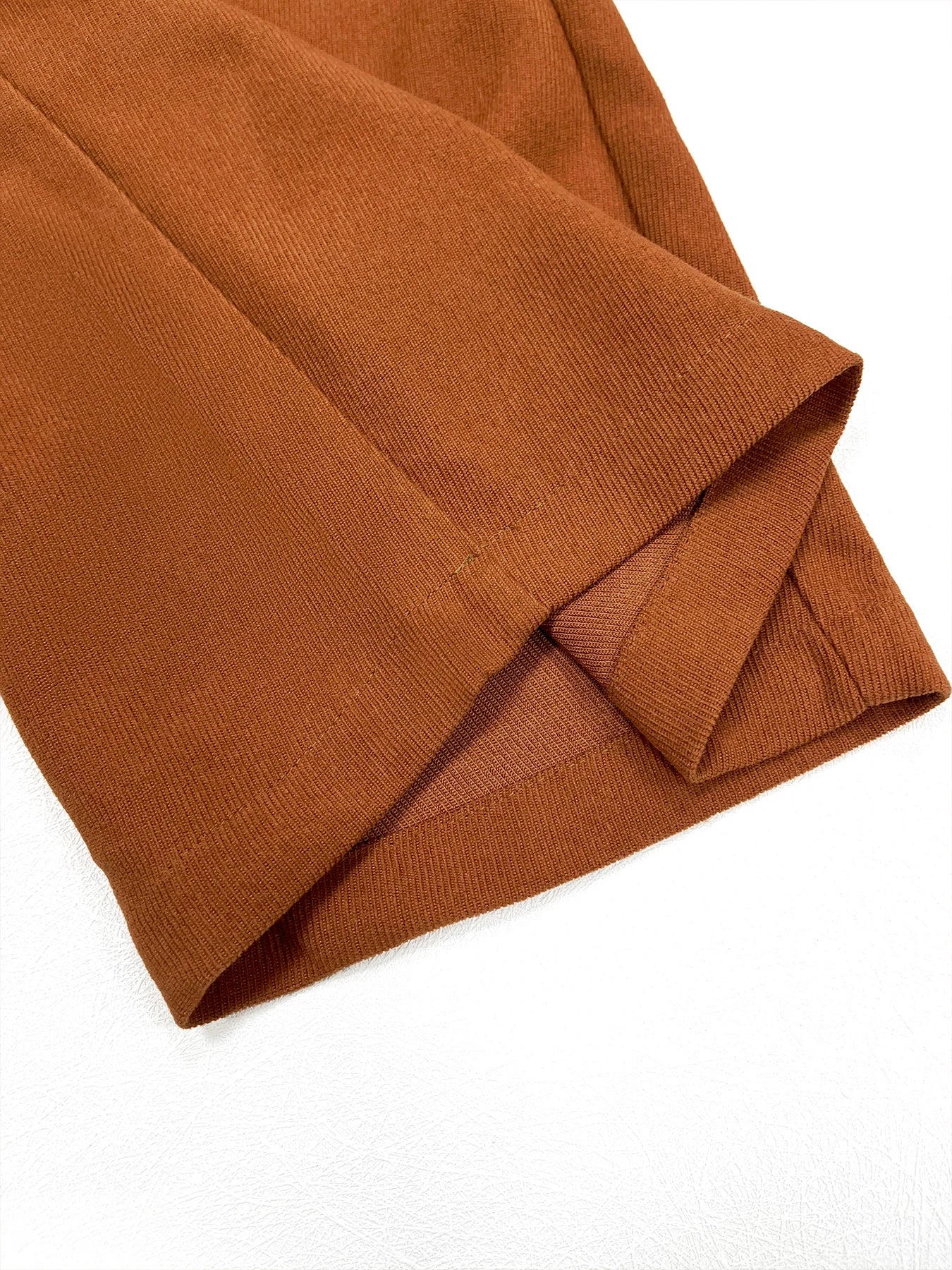 Calça Feminina Luma — Elegância e Conforto em uma só Peça