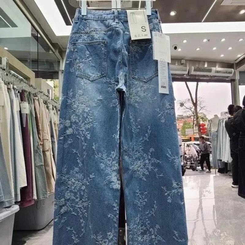 Calça Jeans Boca Larga – Estilo, Conforto e Design que Valoriza Você