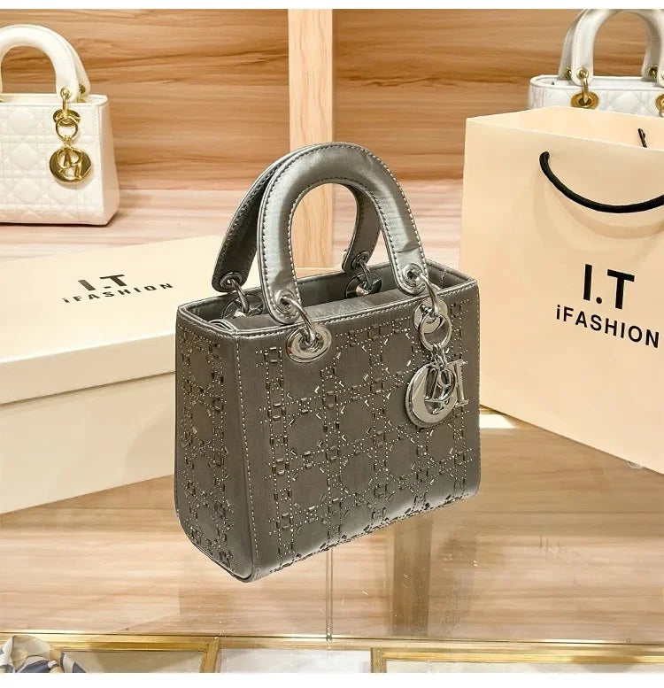 Bolsa Feminina de Mão e Transversal Daffy