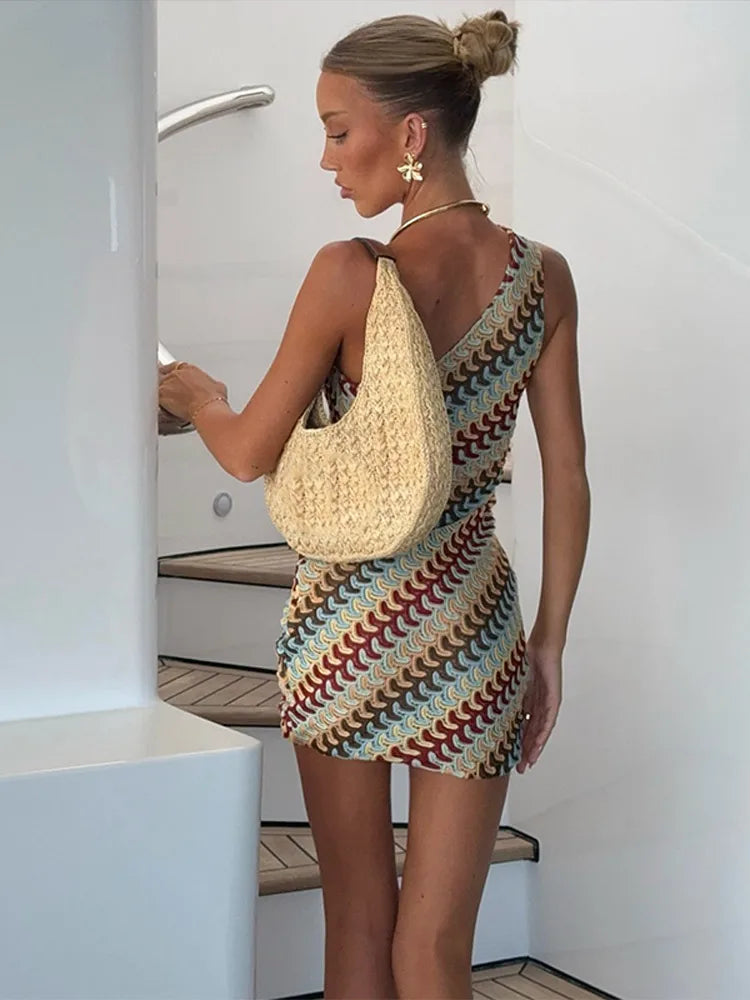 Vestido Curto Caroline – Elegância e Sofisticação para o Verão