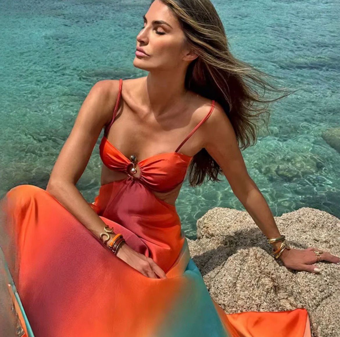 Vestido Feminino Sunset Glow – Elegância, Cor e Sensualidade na Medida Certa