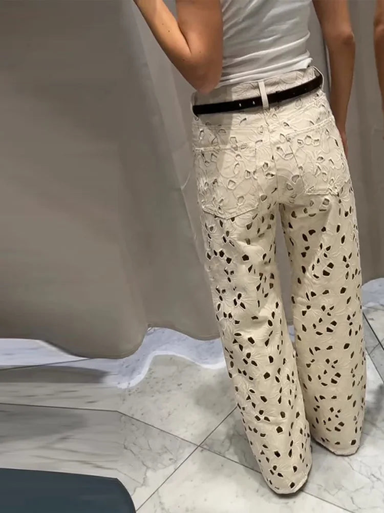 Calça Jeans Floral Bege