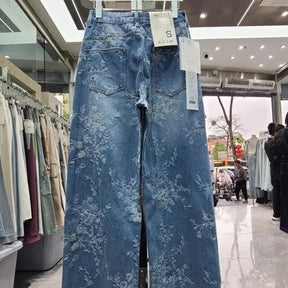 Calça Jeans Boca Larga – Estilo, Conforto e Design que Valoriza Você