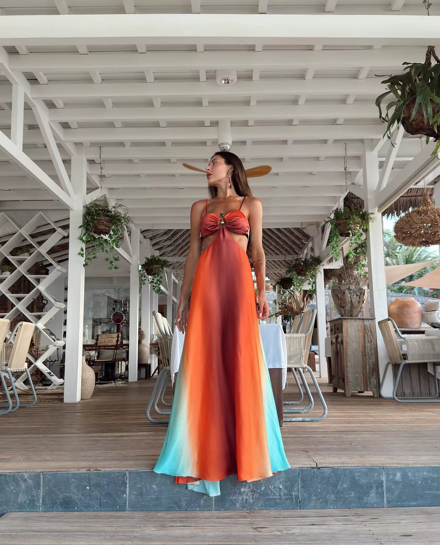 Vestido Feminino Sunset Glow – Elegância, Cor e Sensualidade na Medida Certa