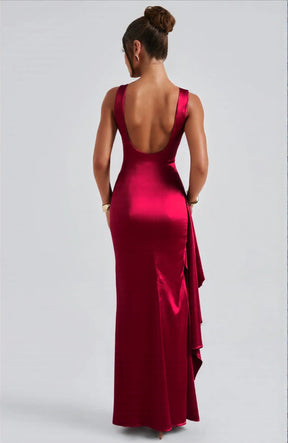 Vestido Longo Fenda - Elegância em Cada Detalhe