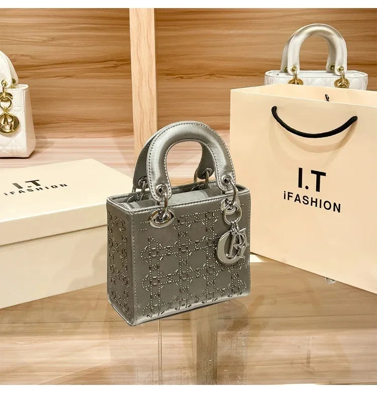 Bolsa Feminina de Mão e Transversal Daffy